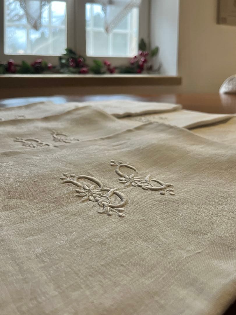◆フランスアンティーク｜イニシャル刺繍トーションセット、ダマスク織り白ナプキン