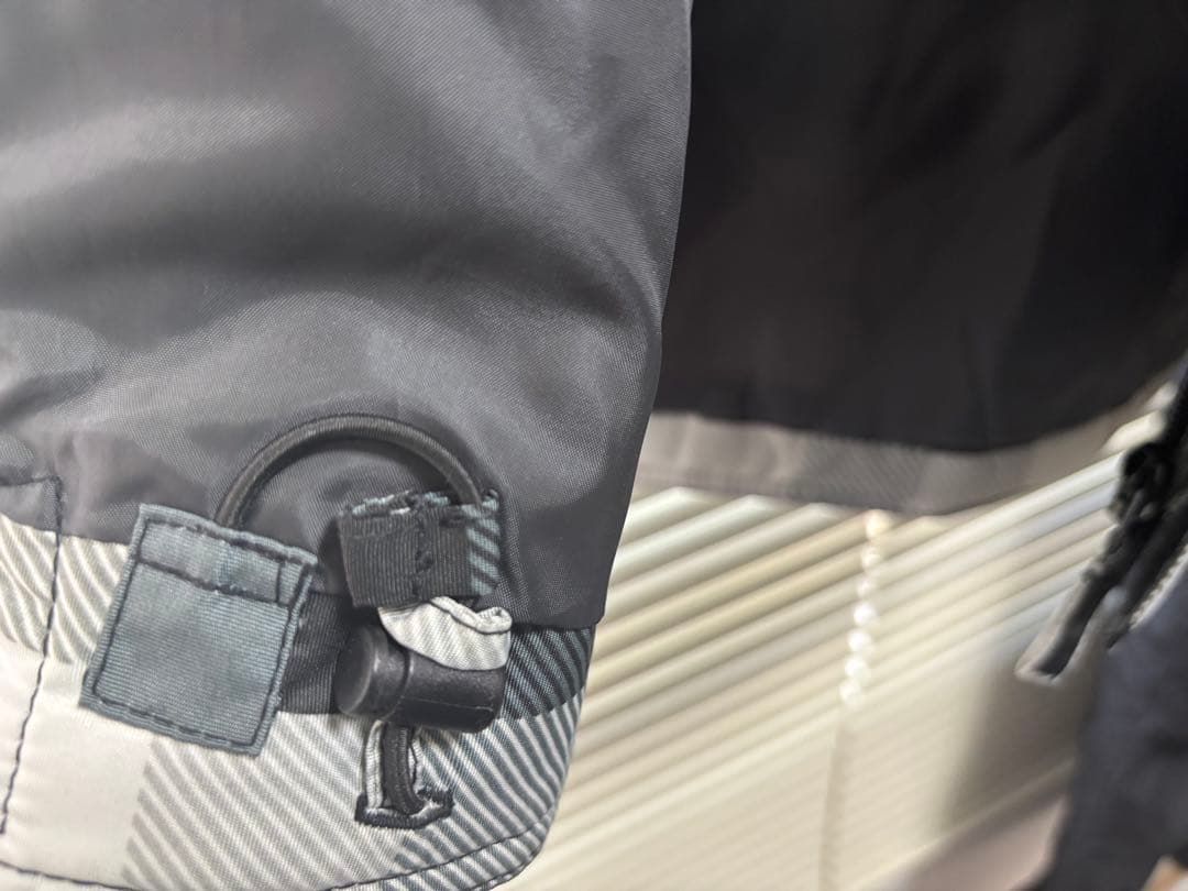 IGNIO (ONE PIECE)スノーボードウェア付属品8点