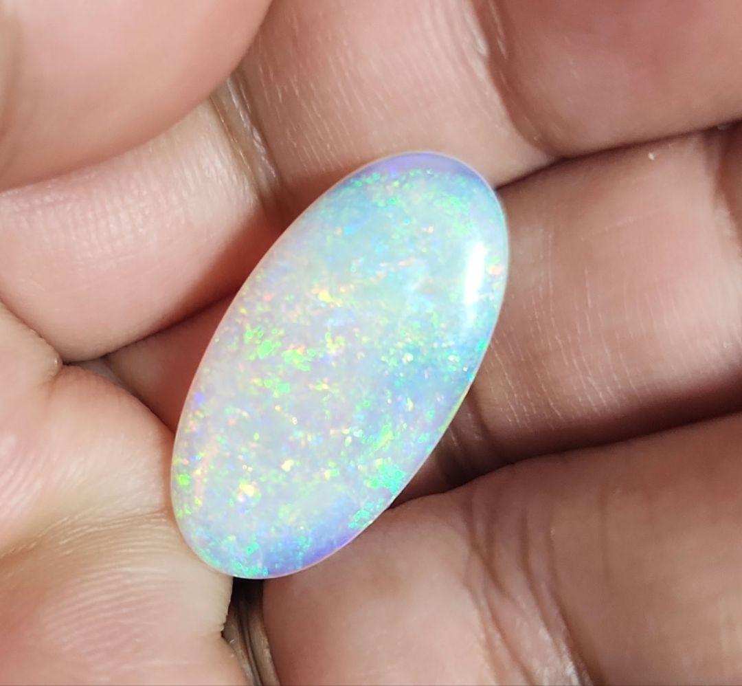 特大ギラギラ天然オパール 4.661ct