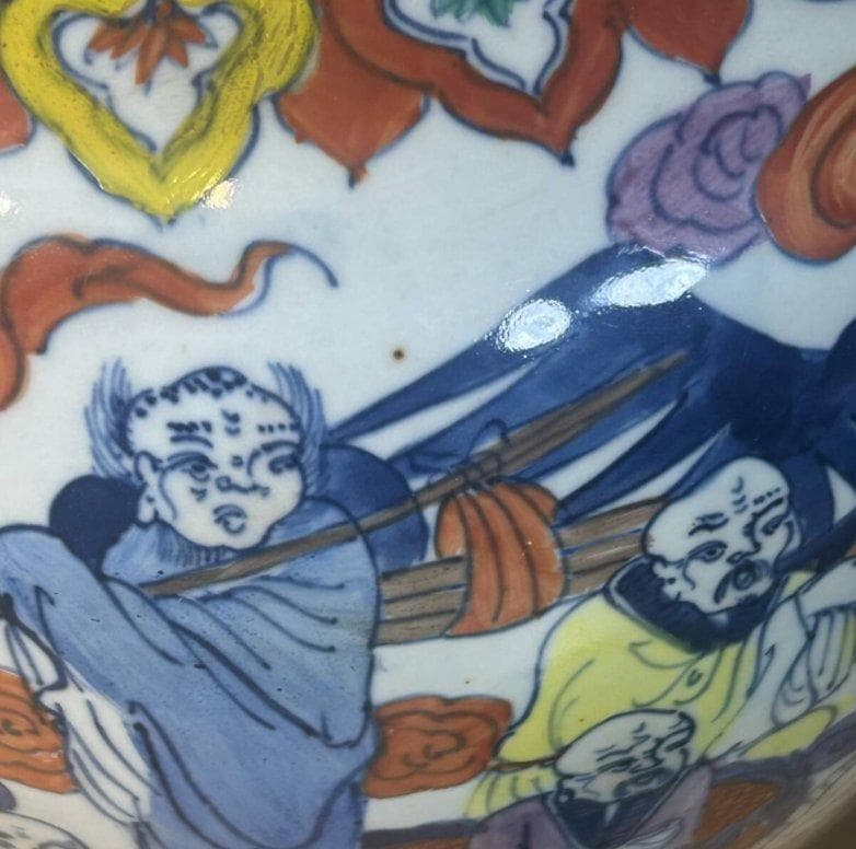 S8002　大明萬暦年制　五彩　人物図壺　中国古陶磁器　唐物　中国骨董品　壺