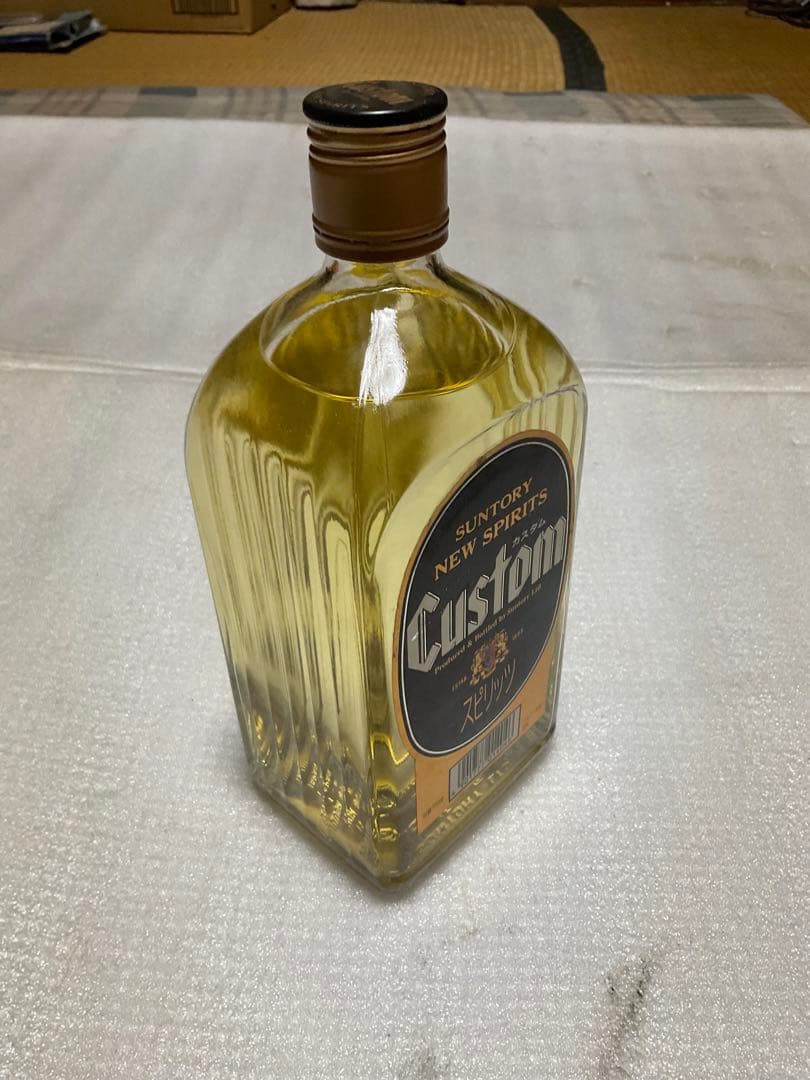 サントリー／NEW SPIRITS CUSTOM。【容量／720ml 39度】。