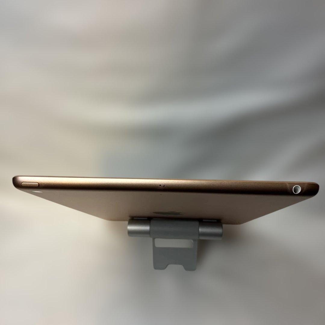 【Wi-Fiモデル】 iPad8 32GB ゴールド 第8世代 A2270
