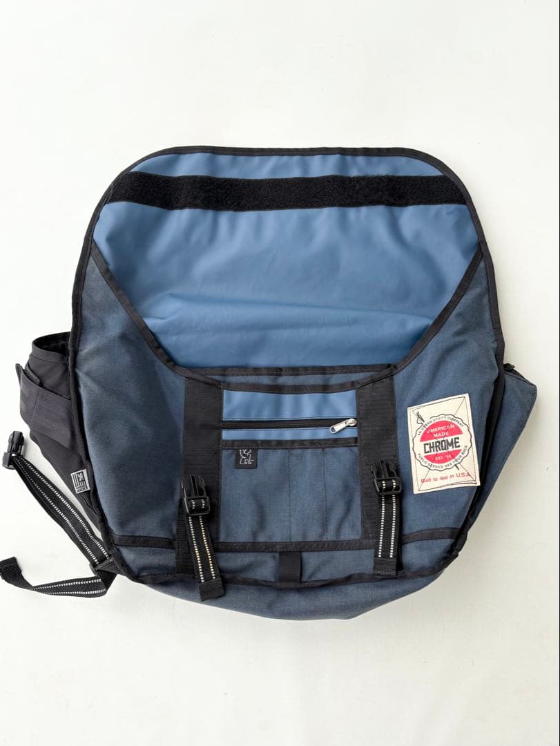 アクセサリー -CHROME- REFLECT MESSENGER BAG