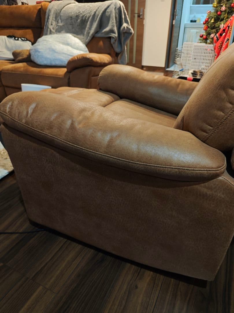 かず 電動リクライニングソファ 1人掛け logan