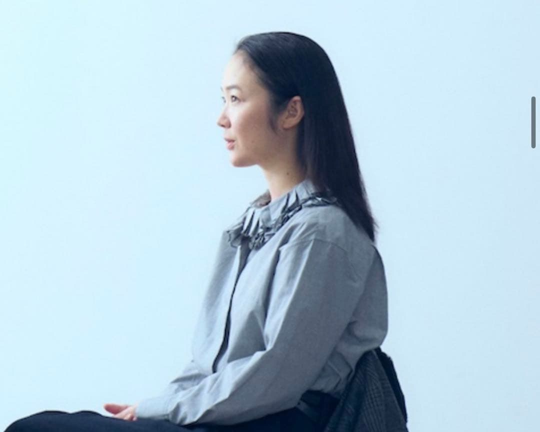 マーガレットハウエルフリルシャツ