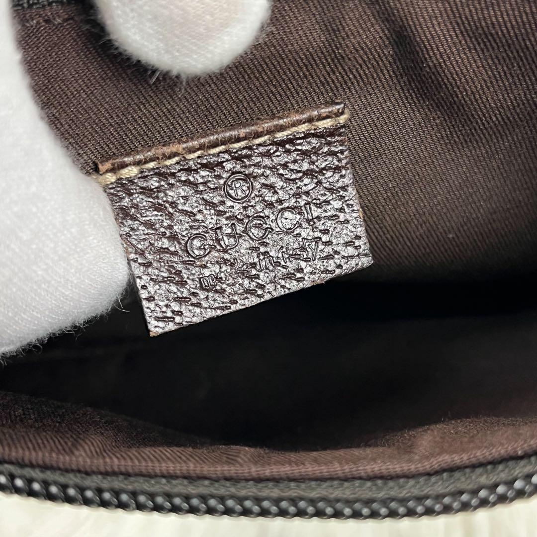 希少 グッチ アクセサリーポーチ ブーツチャーム GGキャンバス レザー