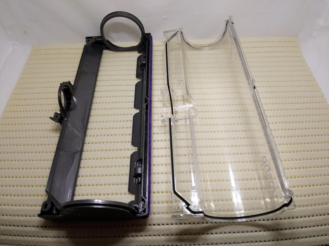 ＠takeさん専用ダイソン　掃除機　SV12　消耗部品交換、分解清掃済　⑪