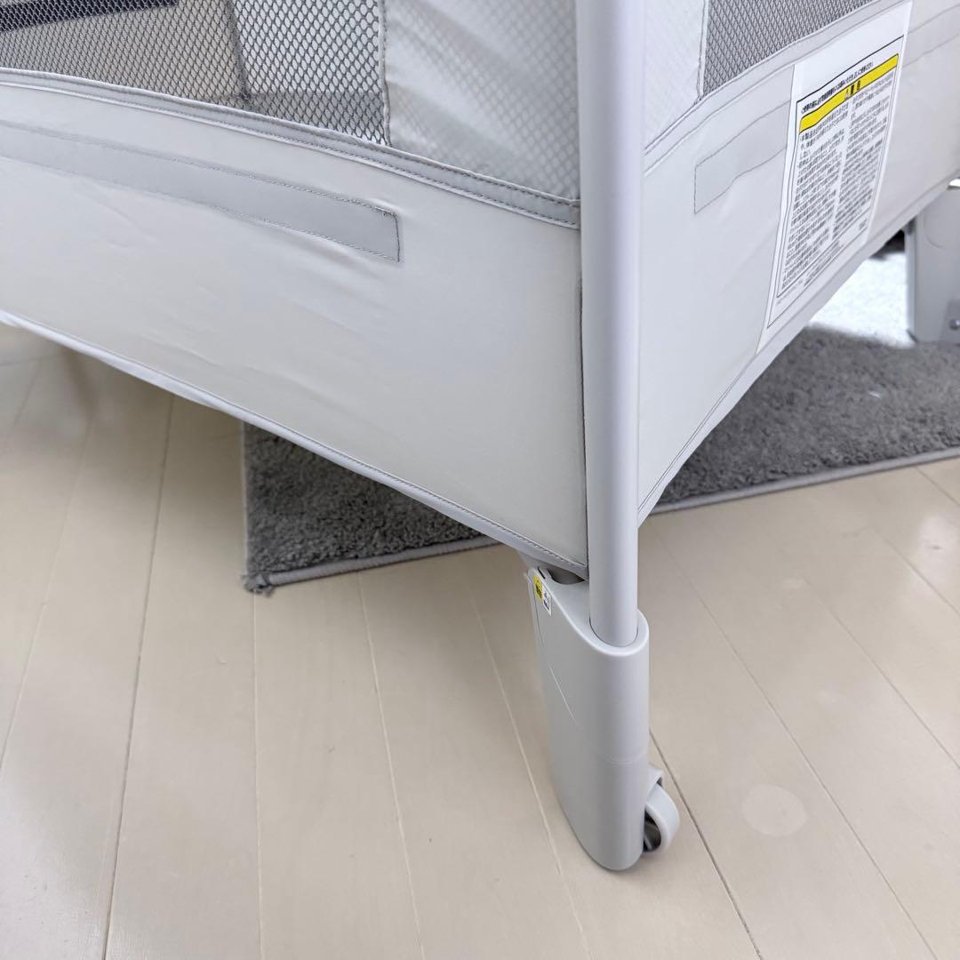 ココネルエアー AB アップリカ　ベビーベッド　グレーベアー