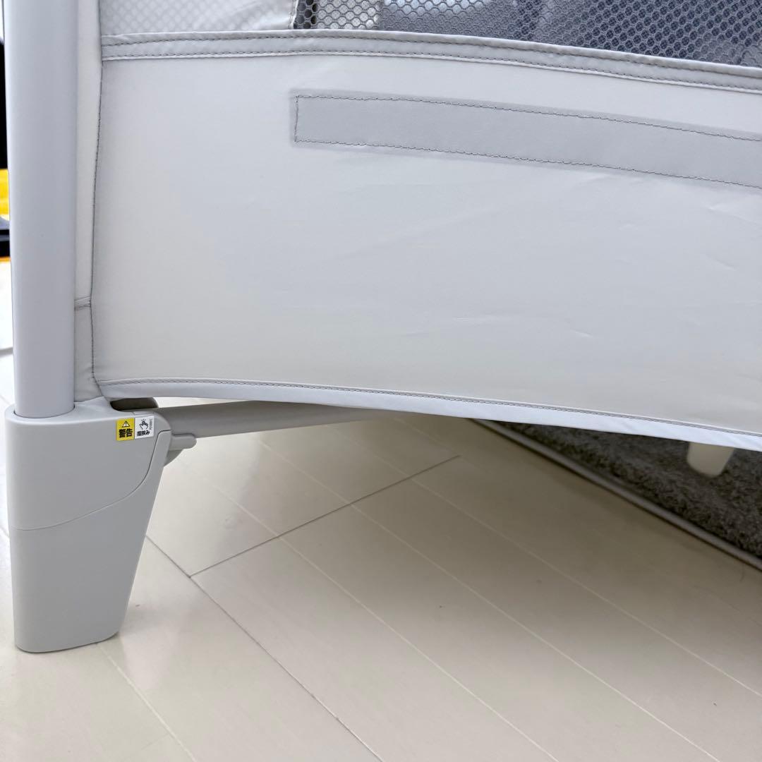 ココネルエアー AB アップリカ　ベビーベッド　グレーベアー