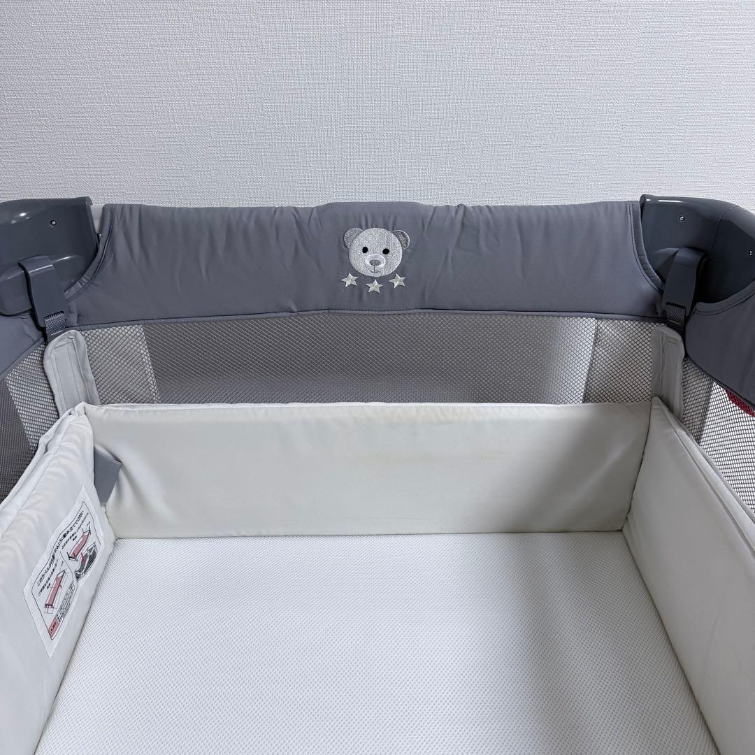 ココネルエアー AB アップリカ　ベビーベッド　グレーベアー