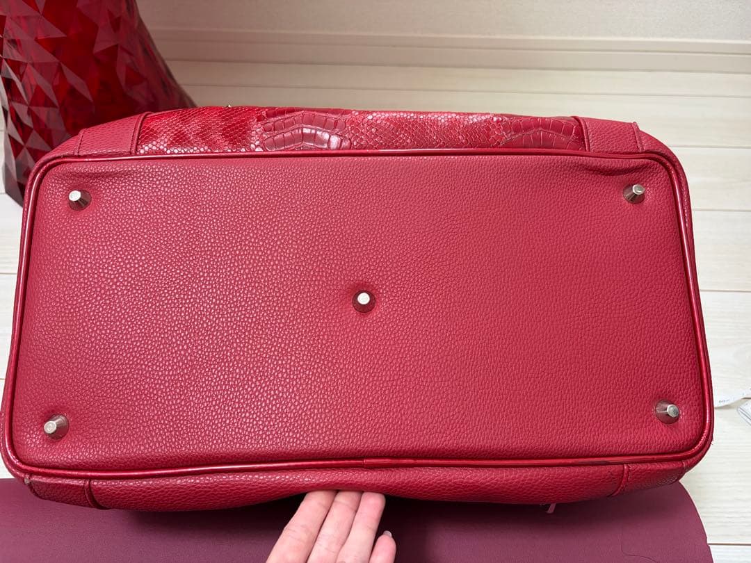 ダンスウィズドラゴン⭐︎赤バッグ　中古品