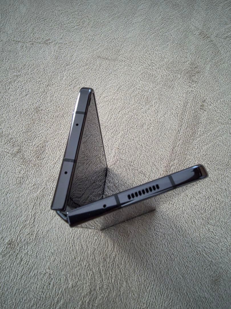 【超美品】Samsung Galaxy Z Fold5 本体 512GB