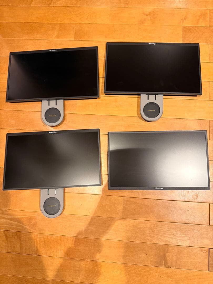 [美品]WiseeLAB コックピットモニター 15.6inch、4画面構成