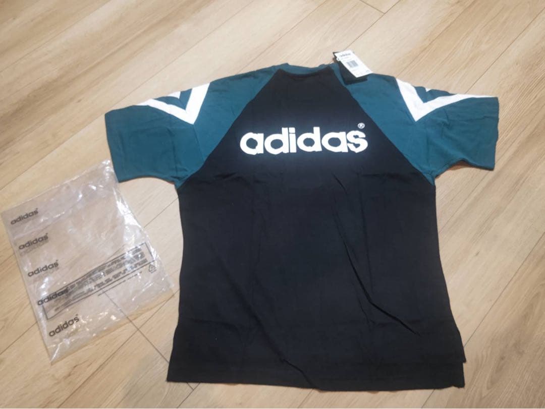 希少！1995-96シーズンのリヴァプールFC adidasトレーニングシャツ