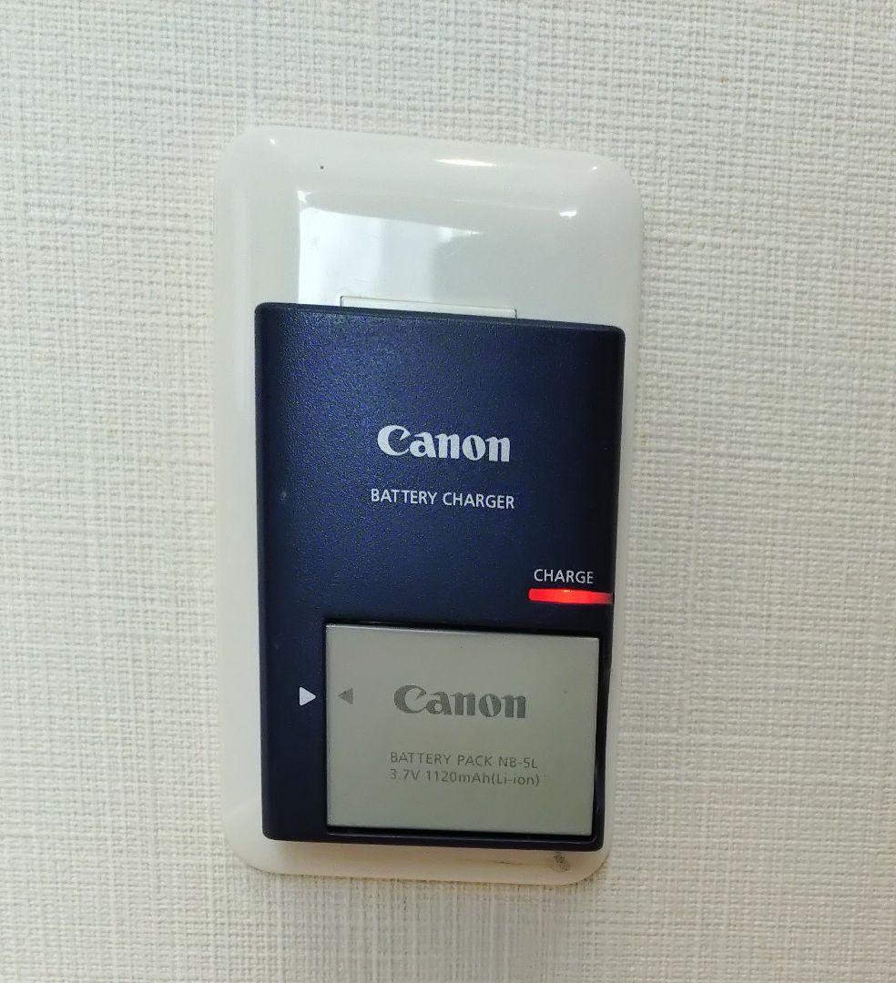 Canon IXY DIGITAL 800 IS 本体と付属品