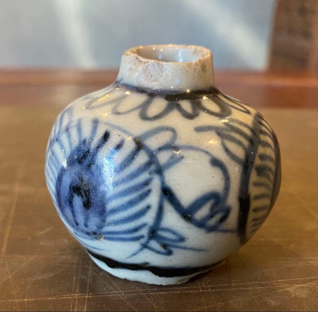 スワトウ陶磁器　ミニ花器　鑑賞台付　　　 一輪挿し　ヴィンテージ　レア