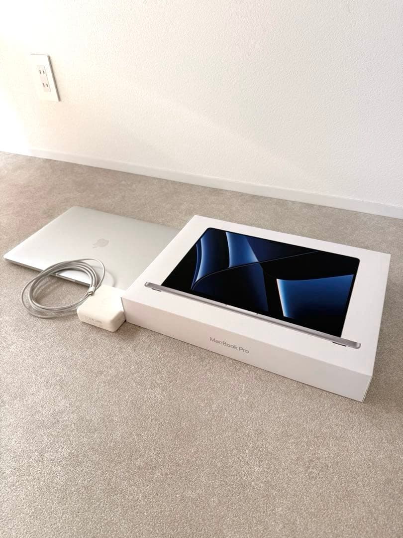 MacBookPro 15インチ【256GB/メモリ16GB/2.6GHz】