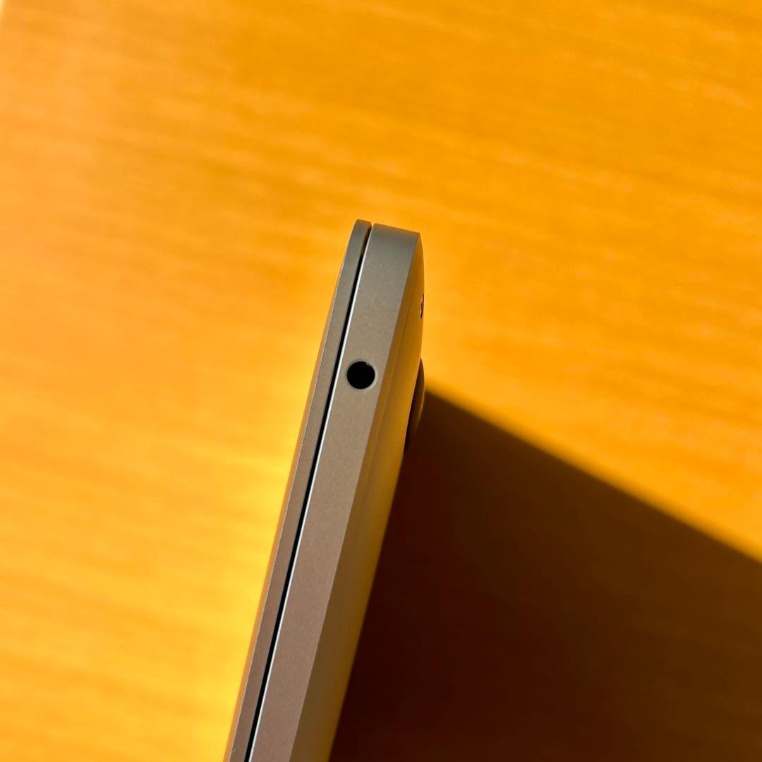 【美品】MacBook Air M1 8GB/256GB バッテリー83%