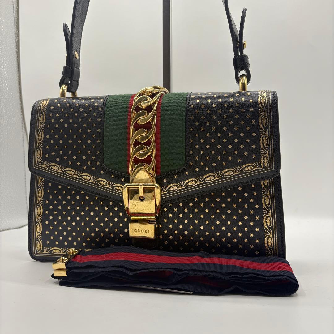GUCCI グッチ シルヴィ スモール ショルダーバッグ 421882