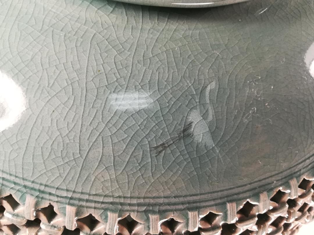 青磁の壺　熊津窯　金一坤作