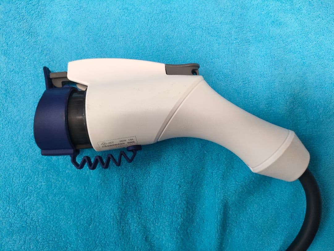 NISSAN リーフ純正 電気自動車充電器 200V用