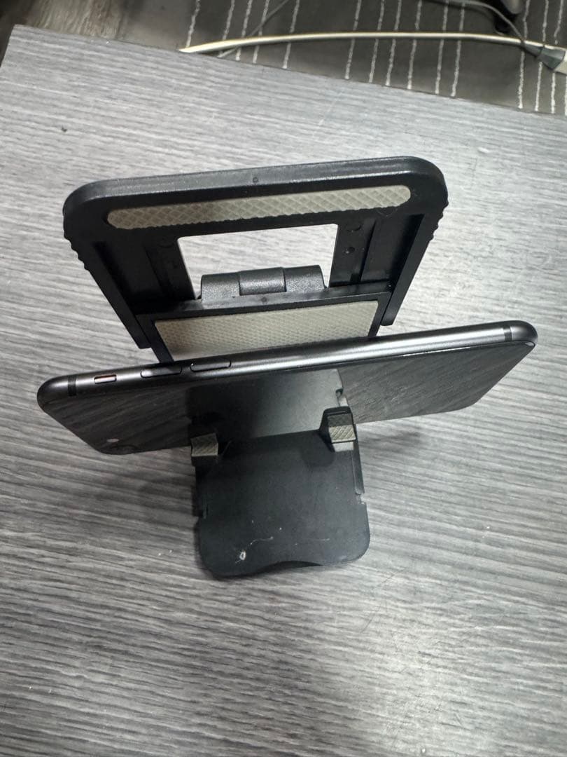 Apple iPhone 8 スペースグレー 本体64GB シムフリー12-1