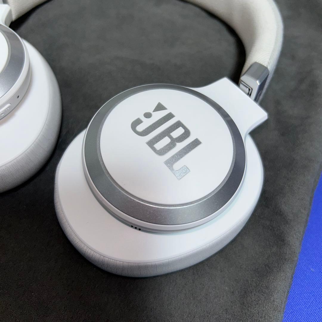 JBL LIVE770nc ホワイト　ワイヤレスヘッドホン