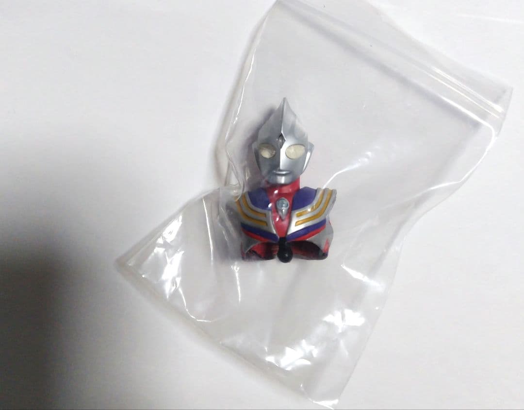 真骨彫　ウルトラマンティガ用　発光頭部＆発光胸部＆エフェクトパーツ