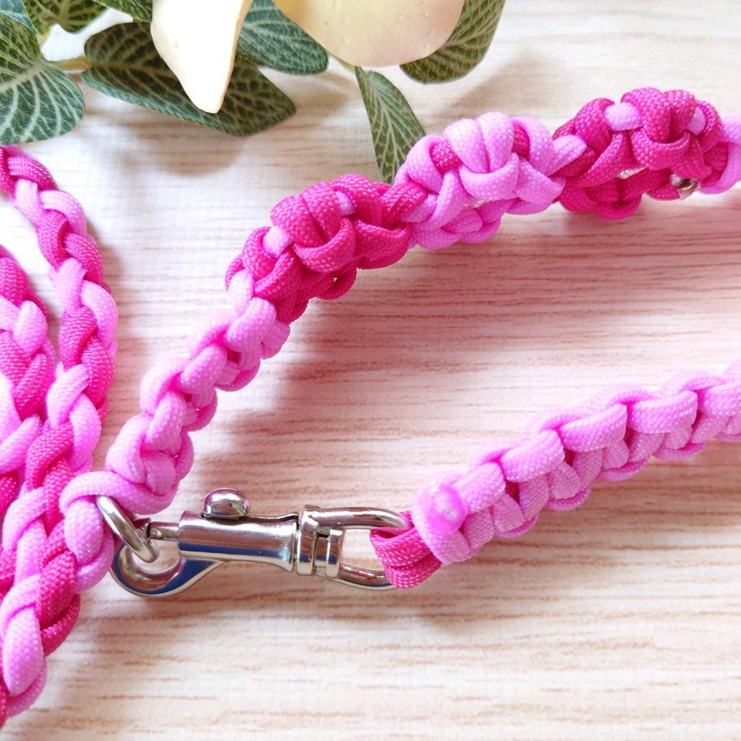 パラコードリード　カフェリード　大粒パールビーズのお花3つ　№067