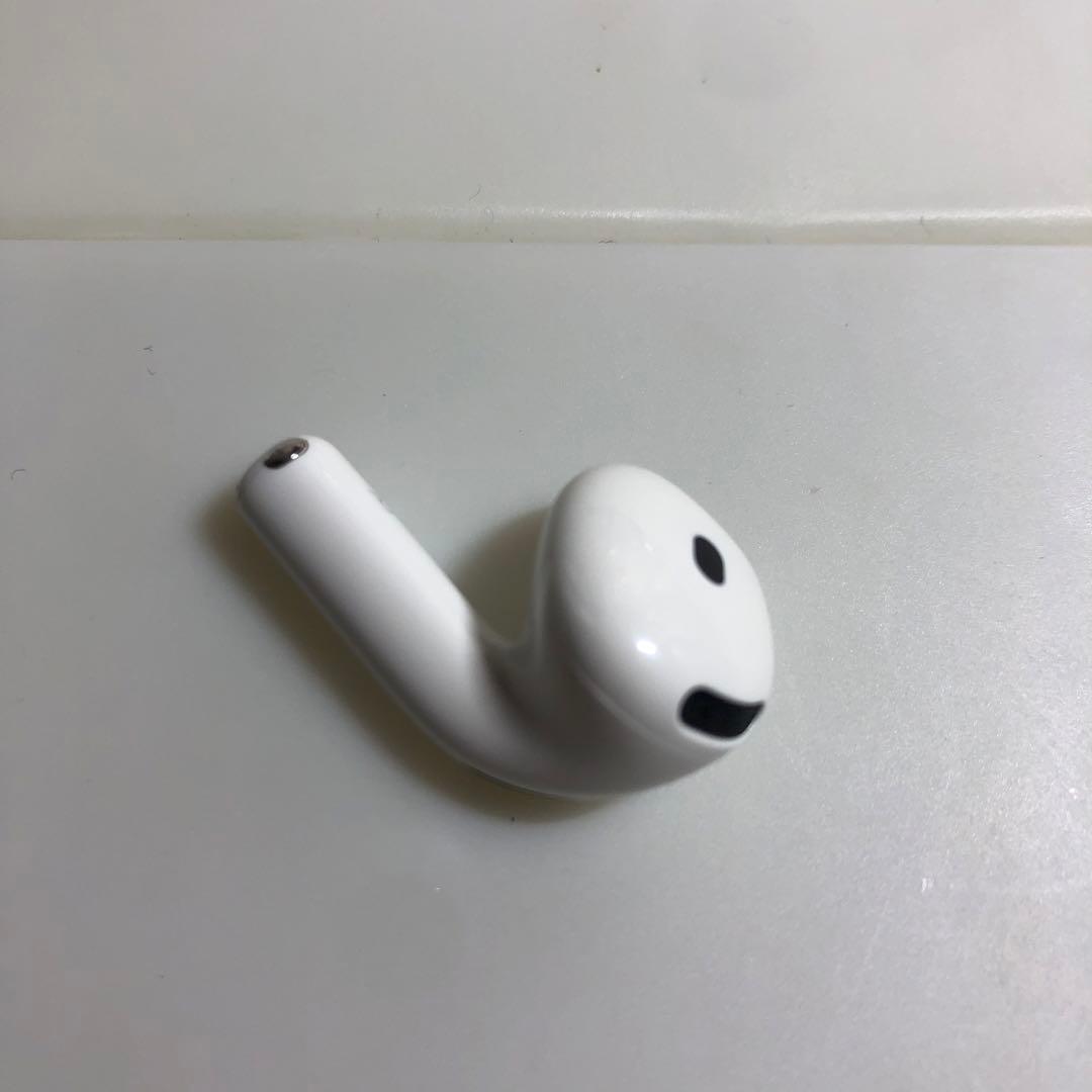 Apple AirPods 第4世代　ANC右耳　右側　右