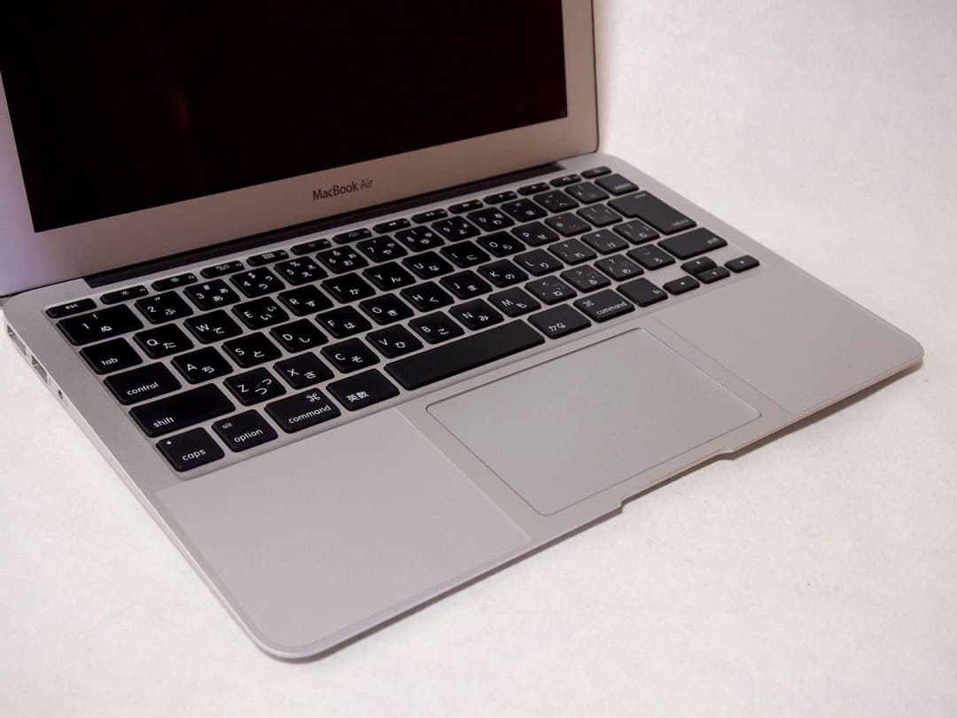 ☆☆美品 メモリ8G MacBook Air 2015 11インチA1465☆☆