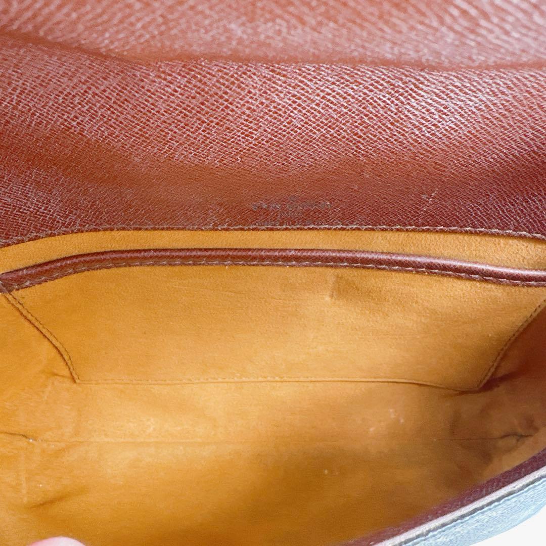 ルイヴィトン　モノグラム　ワンショルダーバッグ　ミュゼットタンゴ　ショート