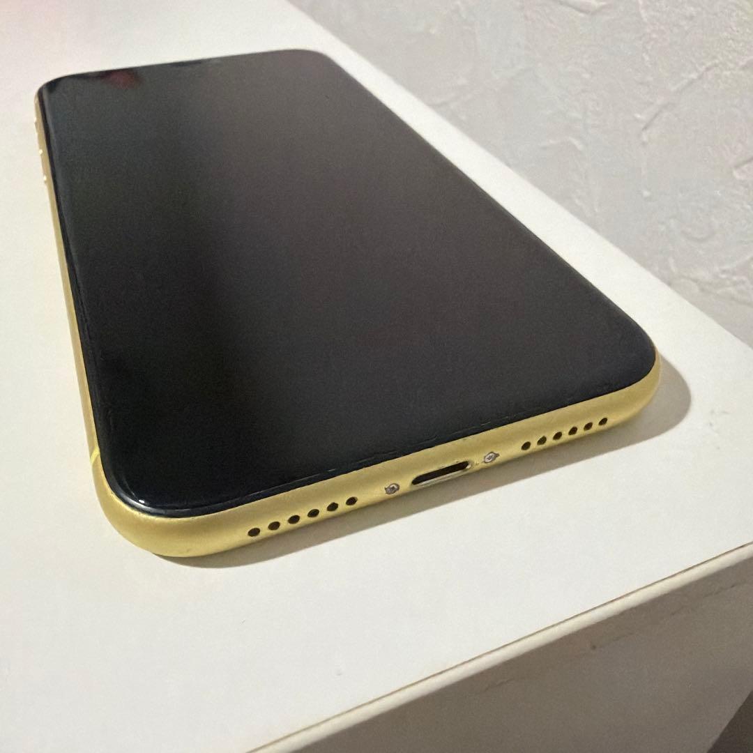 iPhone11 イエロー 64g SIMフリー