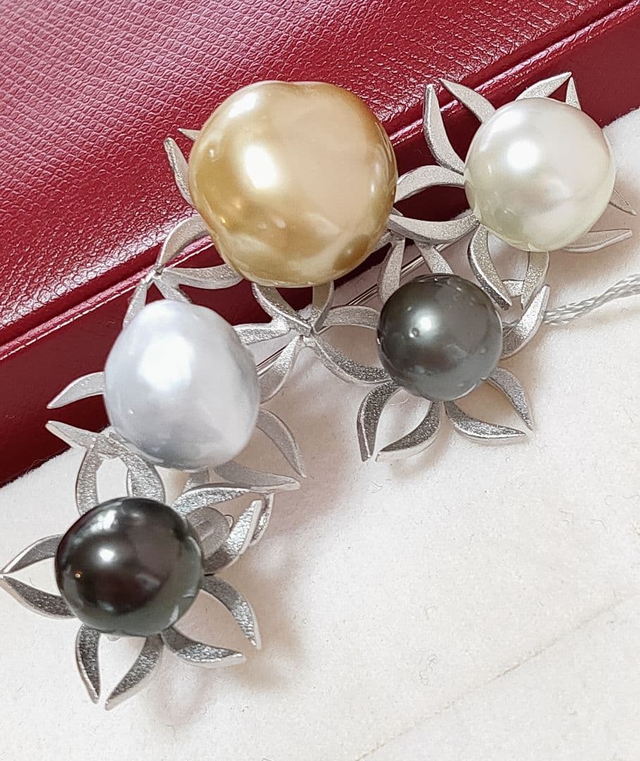 未使用品 南洋真珠 黒蝶真珠 白蝶真珠 シルバー ブローチ 兼 ペンダント