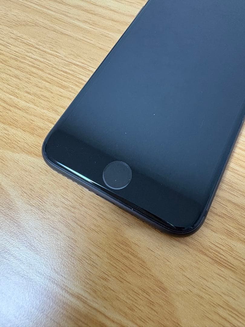 早い者勝ちiPhone8 256GB SIMフリー スペースグレイ