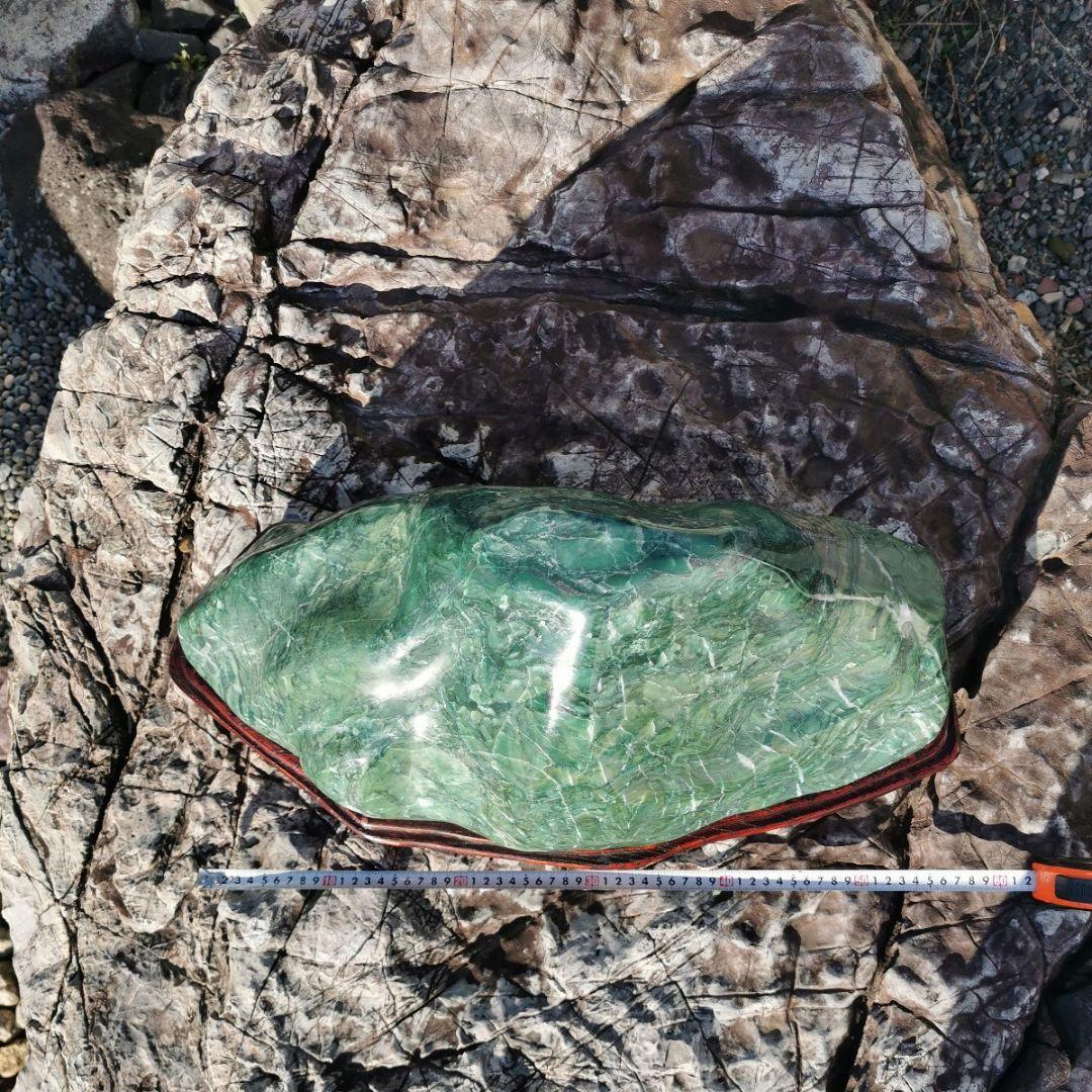 ナミビア翡翠　32.1キロ　翡翠　ヒスイ　鑑賞石　石　置物　オブジェ　インテリア