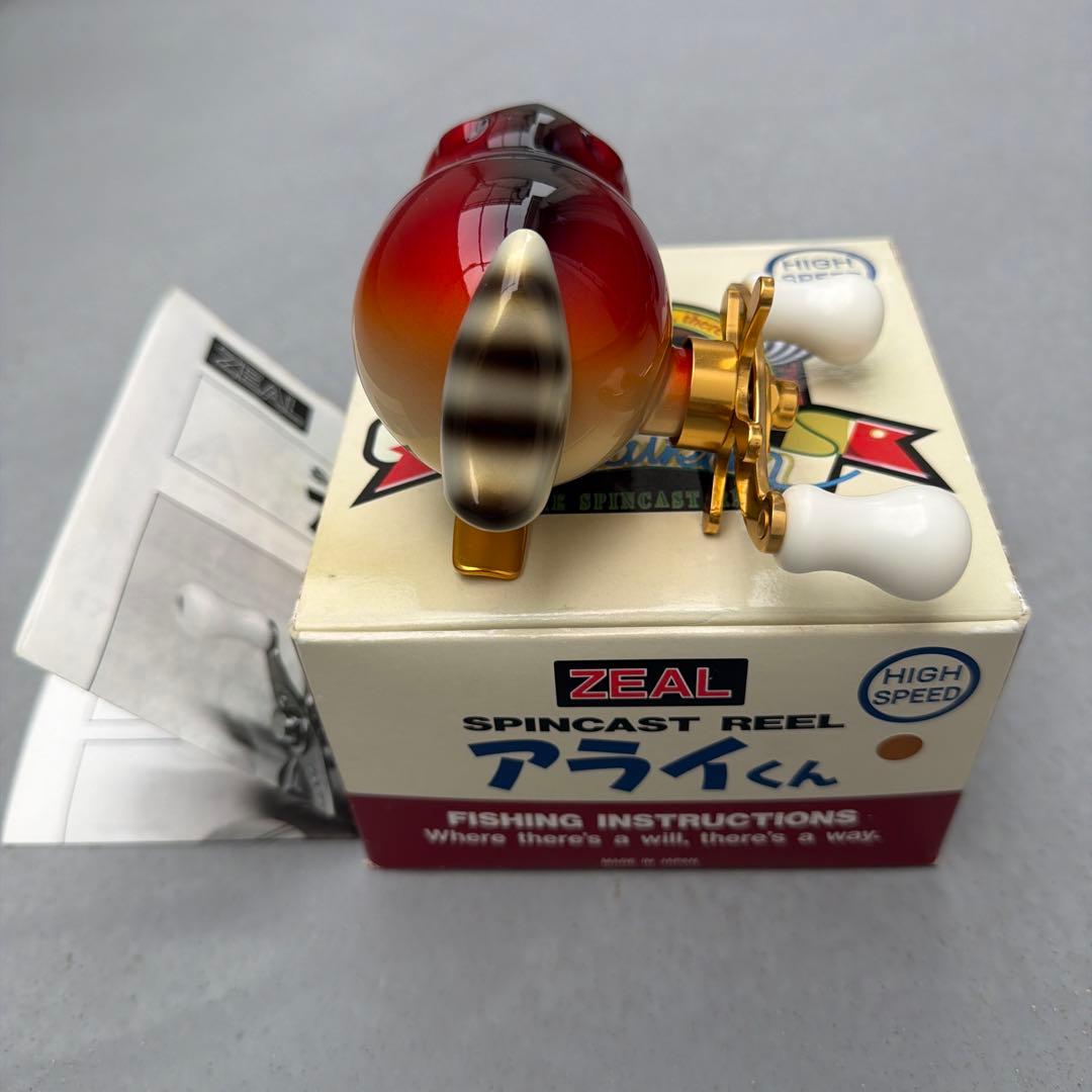 【希少 お宝品 お得品】ズイール アライくん リール　ZEAL