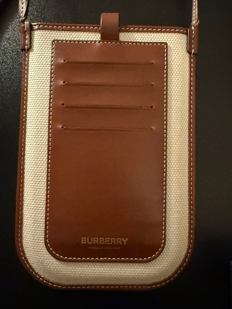 Burberryウィメンズ携帯ケース