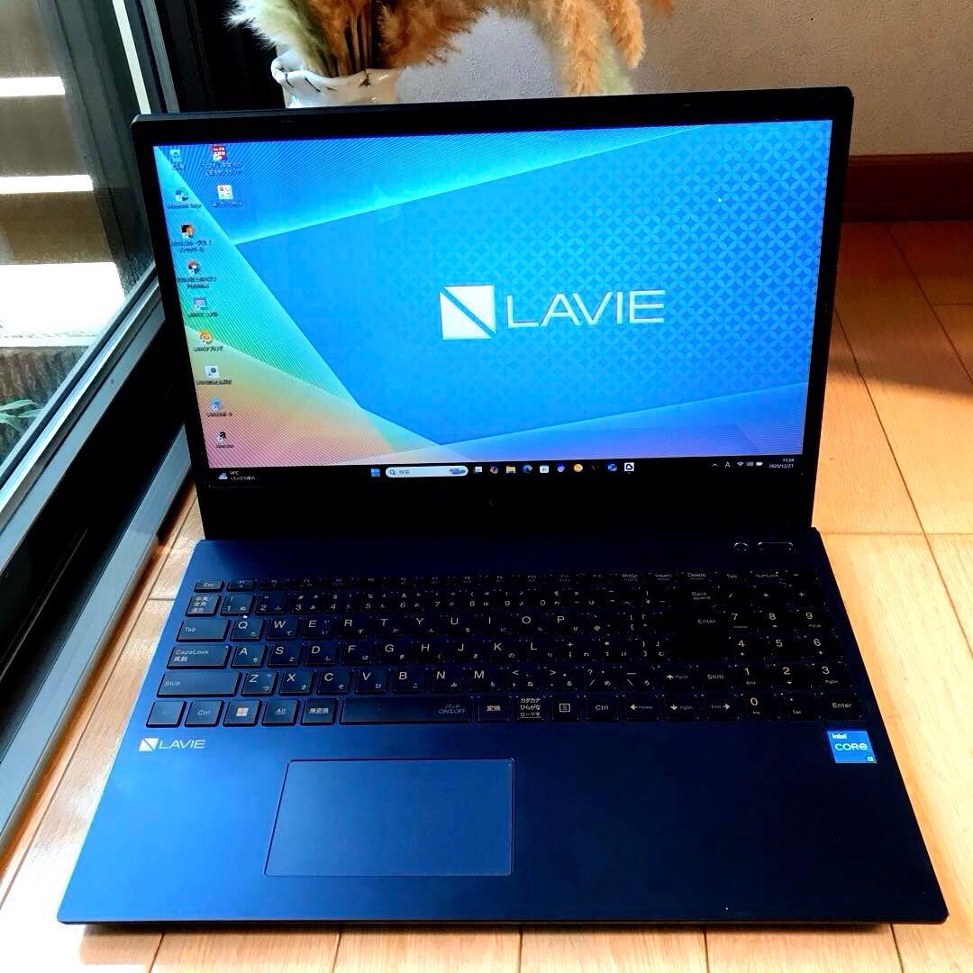 美品NEC LaVie N1535/GAL【2023年製】 office