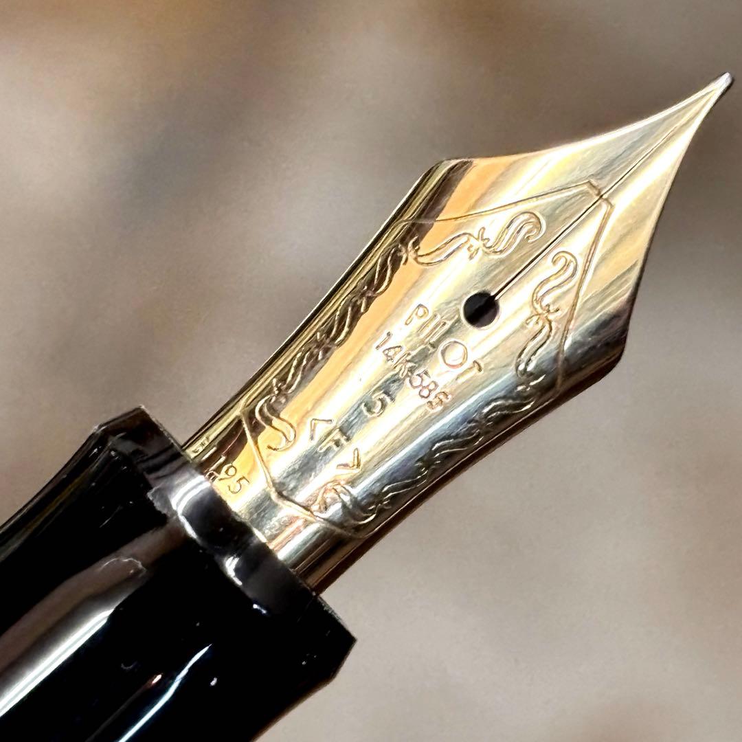 未使用品 パイロット PILOT 万年筆 14K 585 F ブラック 筆記用具