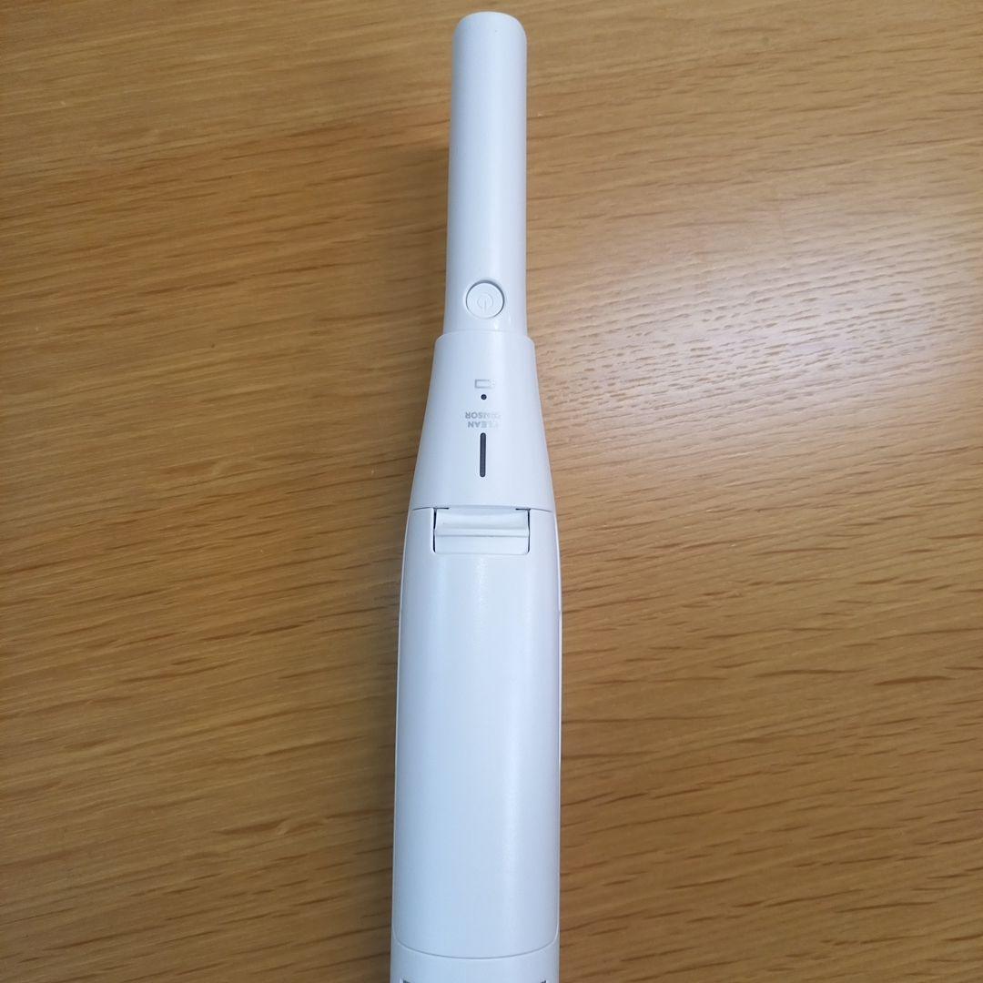 Panasonic　コードレス掃除機　2023年製　MC-NS100K