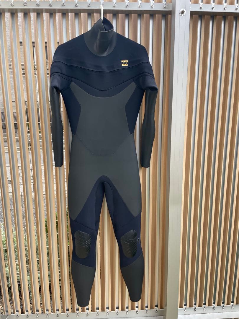 最終値下　BILLA BONG セミドライ　Lサイズ