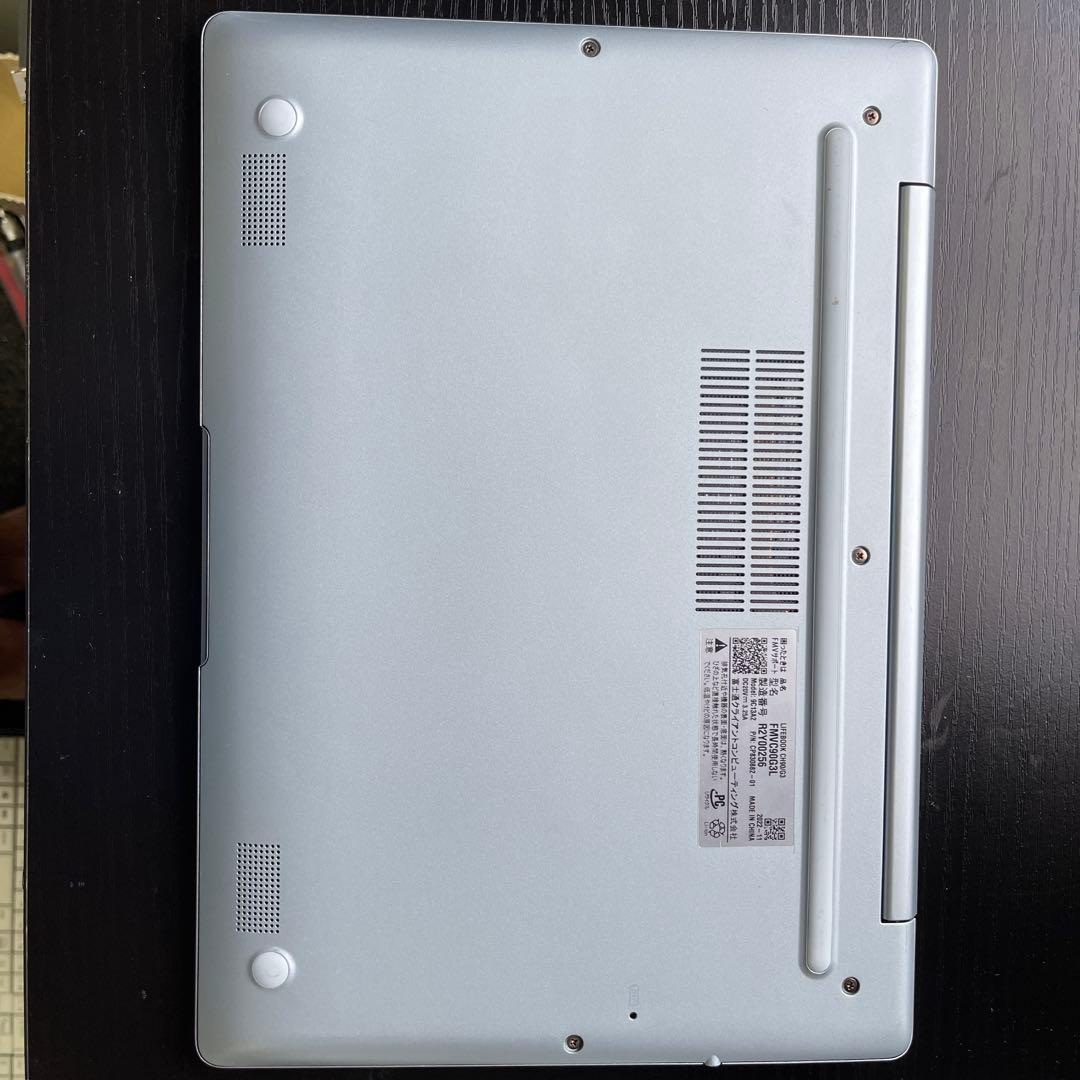 Fujitsu i7-1260p メモリ16GB