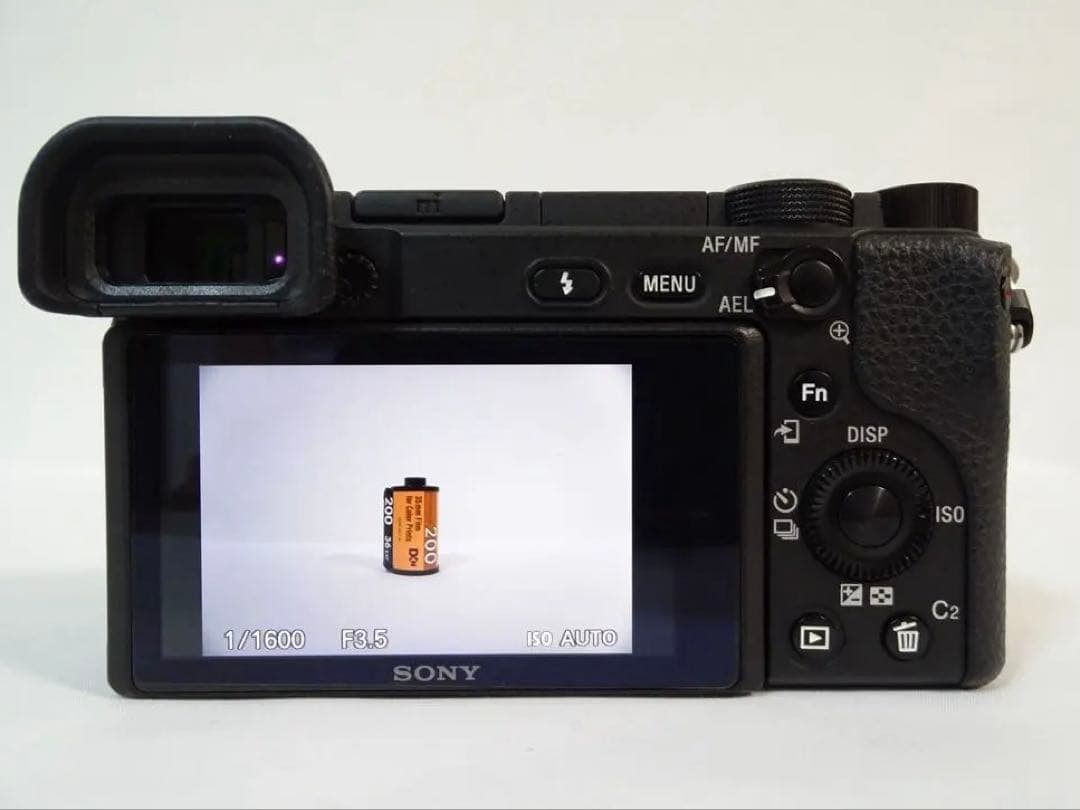 ◆シャッター数:1,650回・美品◆ SONY α6400 ダブルレンズキット