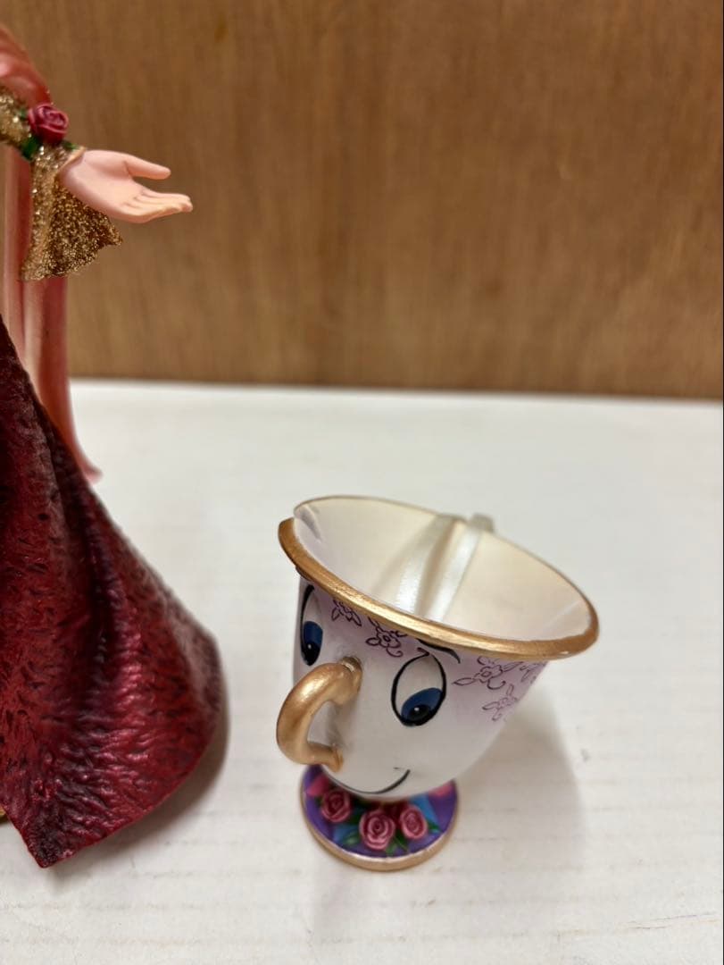 ディズニー エネスコ 美女と野獣 ( ベル )