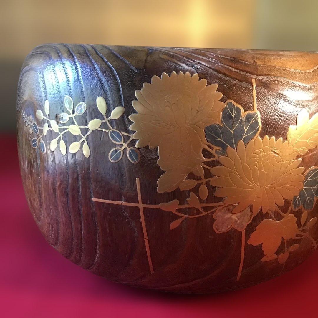 桐金蒔絵貝貼り　菊花図柄　銅落造　高級火鉢　　　　Z1