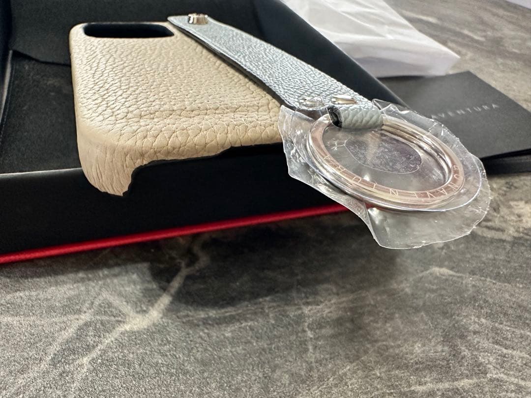 新品 iPhone14pro ボナベンチュラ