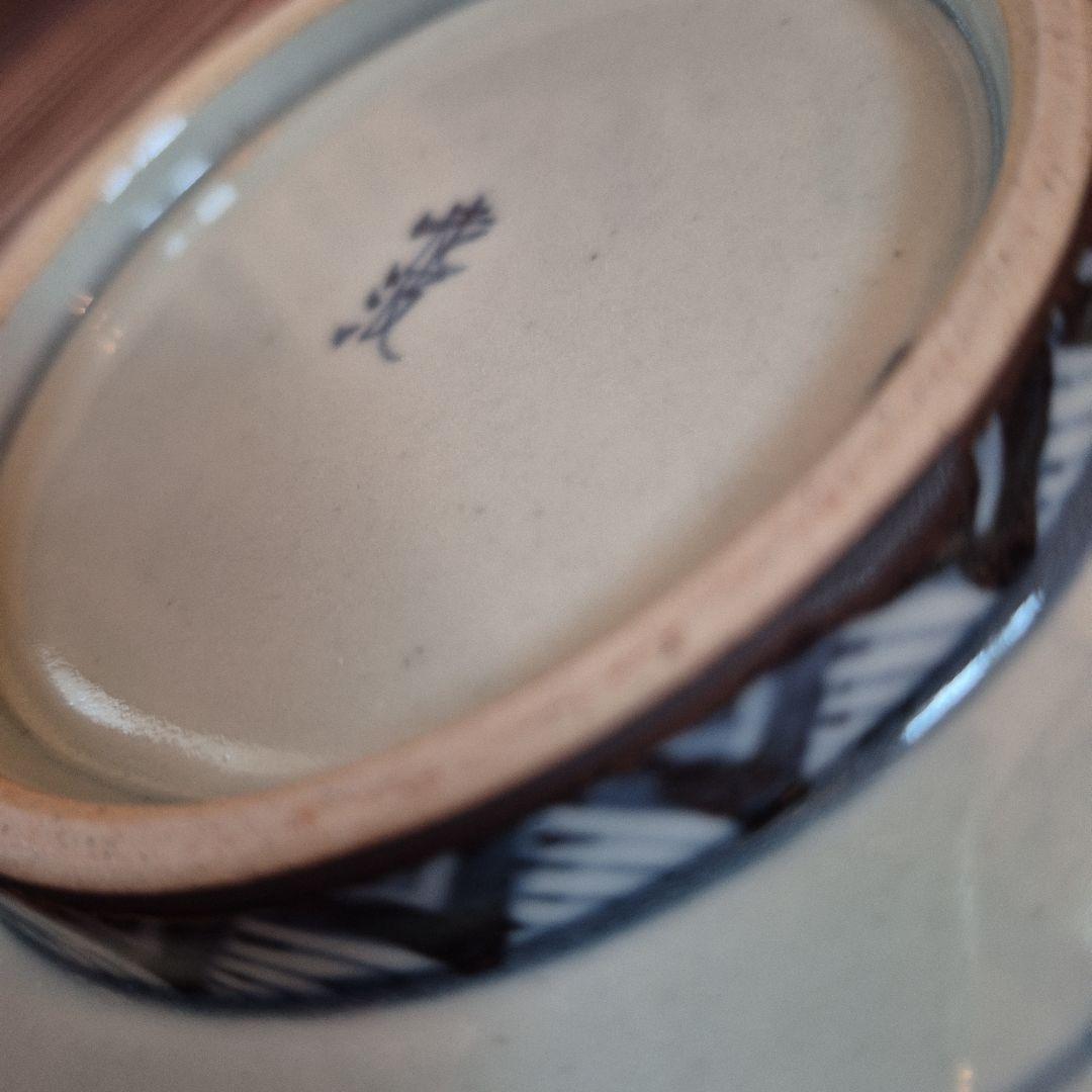 有田焼　6代走波　染錦草花文　20cm