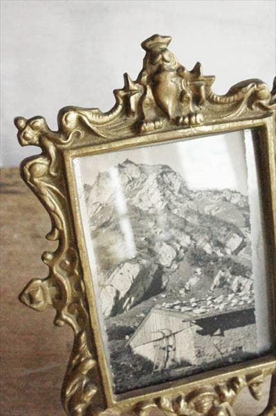 ゴールド フォトフレームスタンド.b