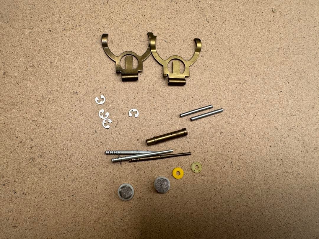 s*1様 EC04 ロビンエンジンパーツ 多数　バラ売り場不可